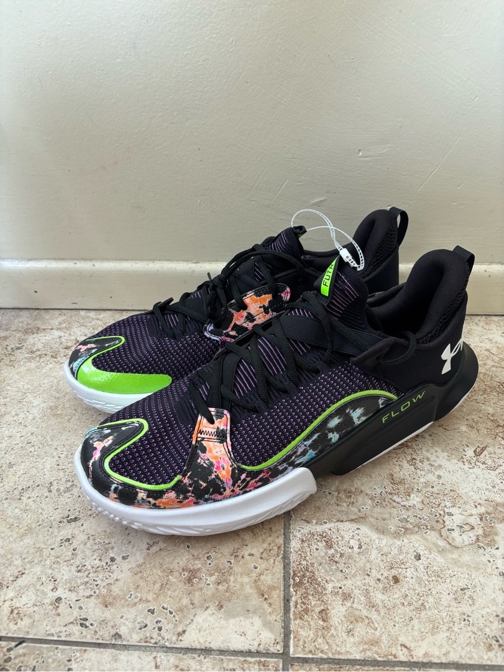 Under Armour Men’s Flow FUTR X 3 Black White Running Shoes Sz 16 NEW 3027949-002